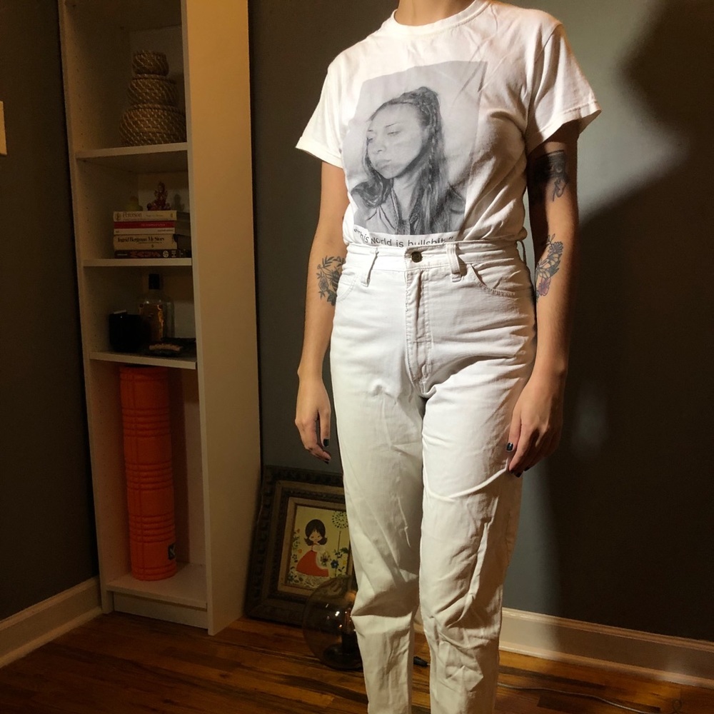White 90s Guess Mom Jeans